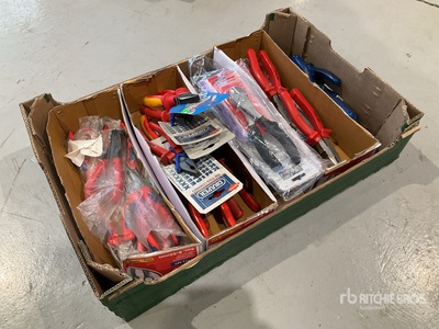 Quantity of (28) Pliers Varios, herramientas manuales (Unused)