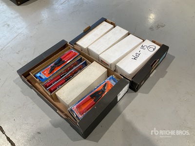 Quantity of (32) Steel Strapping Cutters Utensili (Unused)