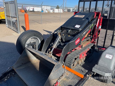 Toro TX427 - 22342HD Mini Skid Steer Loader