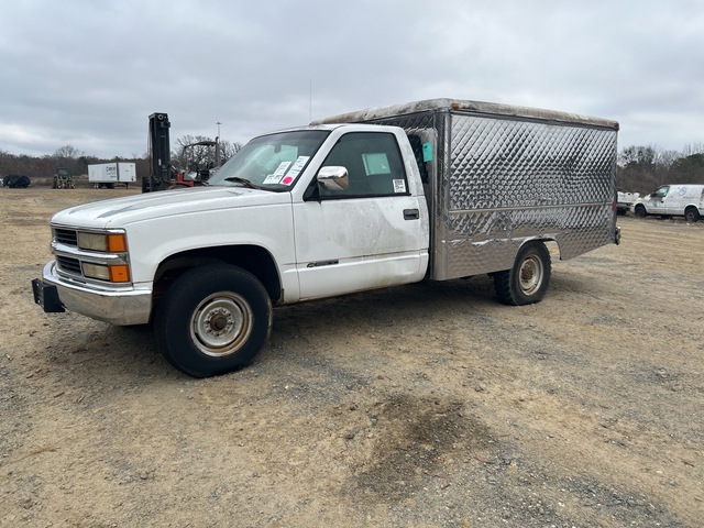 2000 Chevrolet 3500 Food Serving Truck