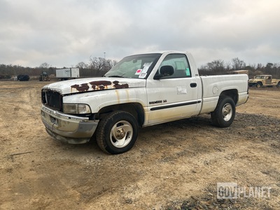 2000 Dodge Ram 1500 ST Pickup