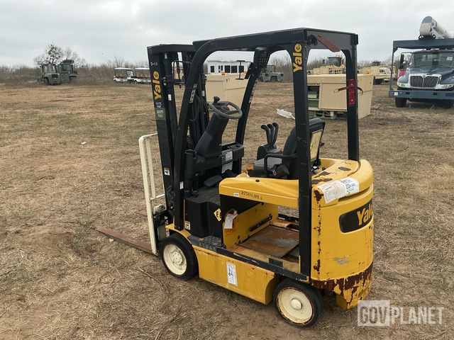 MONTACARGAS ELéCTRICO YALE ERC040VAN36TE084