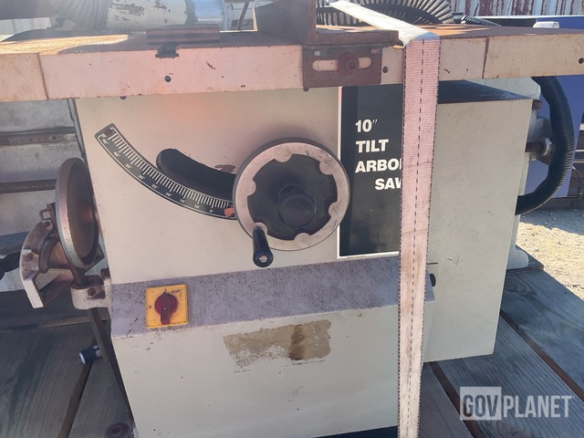 Surplus Hendrick AG12 DR-X Woodworking Saw in Lake Butler, Florida