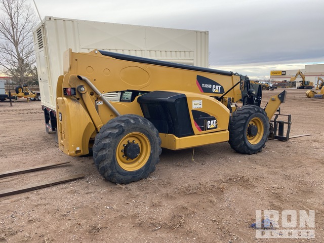 MANIPULADOR 2020 CATERPILLAR