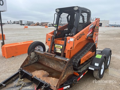 Gehl RT105 Compact Track Loader