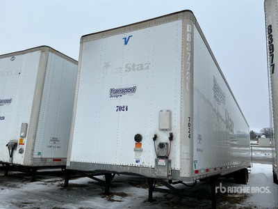 2016 Vanguard Maxcube 53 ft x 102 in T/A Van Trailer