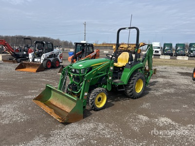 2021 John Deere 2032R 4WD tractor utilitario