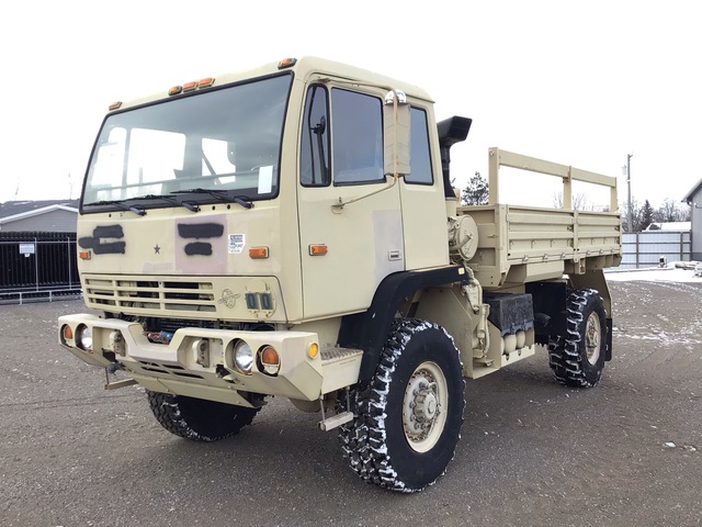 2002 Stewart & Stevenson M1078A1 LMTV 4x4 Cargo Truck