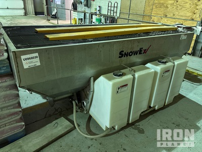 SnowEx Helixx 11920 3.0 cubic yard Stainless Steel Salzstreuer