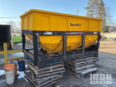SnowEx SUPER MAX II 93 Electric Épandeur de sel