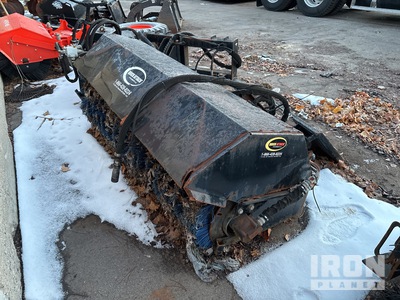 Quick Attach Skid mount broom 4' wide 清掃車