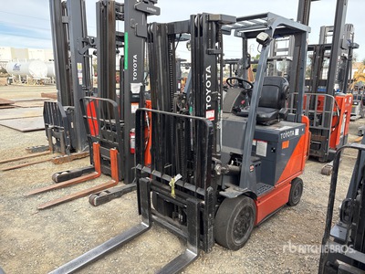 2022 Toyota 8FBCU25 4400 lb شاحنة رفع كهربائية