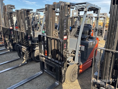 2023 Toyota 8FBCU25 Chariot Élévateur Électrique