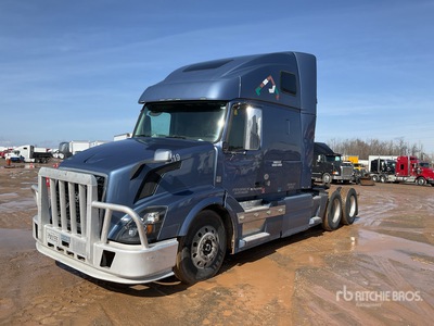 2014 Volvo VNL670 6x4 Cabina con cuccetta per trattore stradale