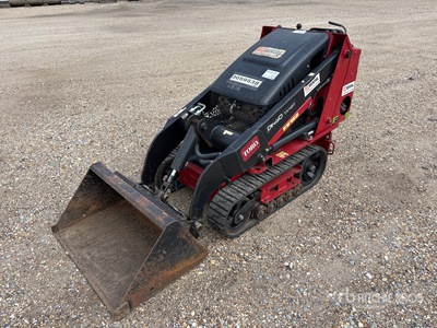 Toro Dingo TX427 Mini Compact Track Loader