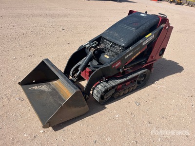 2020 Toro TX427 Mini Chargeuse sur rails compacte