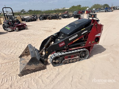 2020 Toro TX427 Mini Compact Track Loader
