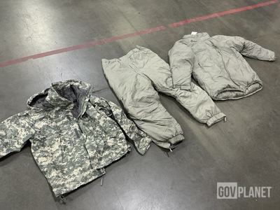 (4) Wet Weather Jackets, (27) Extreme Cold Weather Parkas & Assorted Items