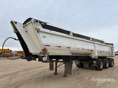 2007 Midland 35 ft Tri/A End Dump Trailer