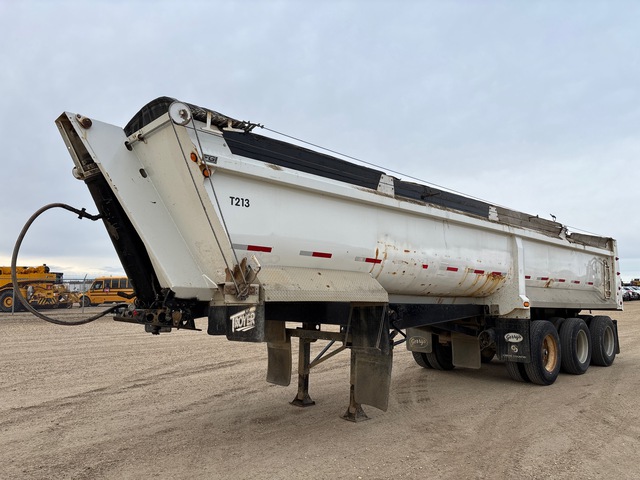 2007 Midland 35 ft Tri/A End Dump Trailer