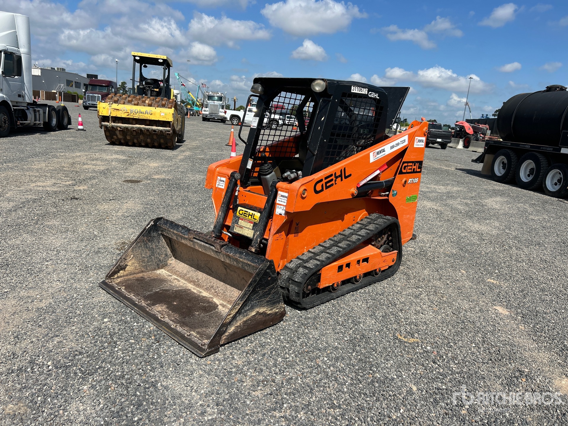 2022 Gehl RT105 Compact Track Loader