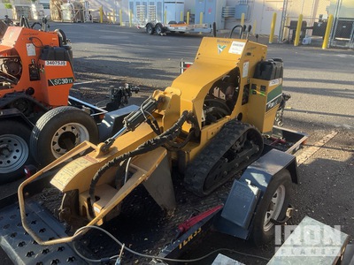 2021 Vermeer SC30TX Walk Behind Cortadora de tocones w/2021 Vermeer TLR33 Trailer