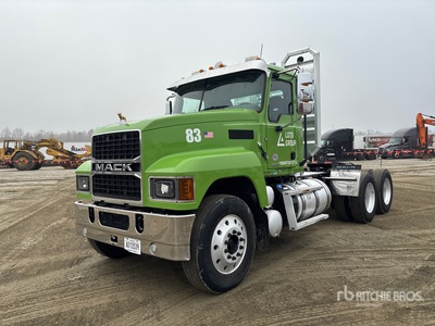 2022 Mack Pinnacle 6x4 Cabeza Tractora Cabina Corta