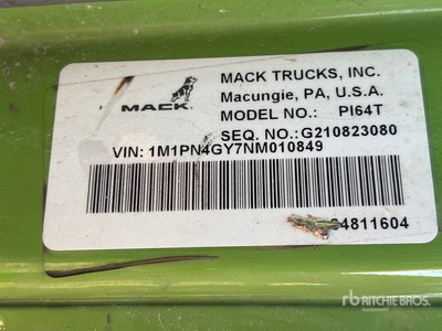 2022 Mack Pinnacle 6x4 T/A Day Cab Truck Tractor