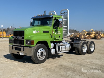2022 Mack Pinnacle 6x4 T/A Day Cab Truck Tractor