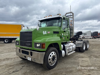 2019 Mack Pinnacle 6x4 T/A Day Cab Truck Tractor