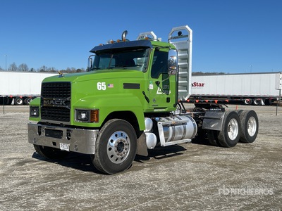 2019 Mack Pinnacle 6x4 トラックトラクター（T/A）