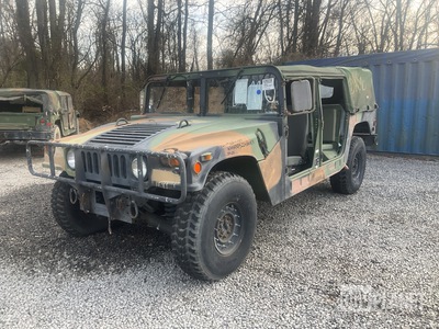 2002 AM General M1097A2 HMMWV 4 Door Soft Top w/Truck Body