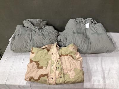 (13) Extreme Cold Weather Parkas & (2) Cold Weather Parkas