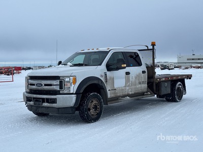 2017 Ford F-550 XLT 4x4 Crew Cab Flatbed Truck