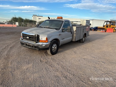 2000 Ford F-350 XL 4x2 Service Truck