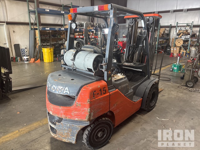 MONTACARGAS 2015 TOYOTA 8FGU25