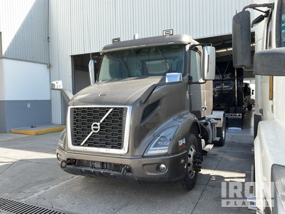 2021 Volvo VNR300 6x4 T/A Day Cab Truck Tractor