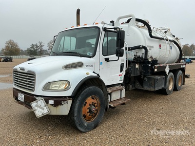2005 CUSCO FAB INC T05112 on 2006 Freightliner M2 106 6x4 Vacuum Tanker Truck