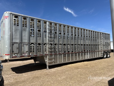 2016 Wilson PSDCL-406 51 ft T/A Livestock Trailer