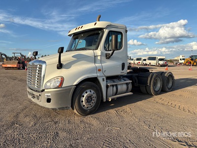 2012 Freightliner Cascadia 125 6x4 T/A Day Cab Truck Tractor