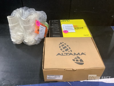 (54) Pairs of Assorted Boots