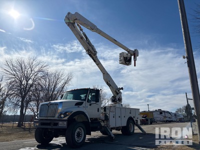 2008 Altec AM855 55 ft on 2008 International 7300 4x4 Bucket Truck