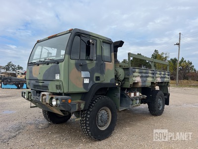 2007 Stewart & Stevenson M1078A1 LMTV 4x4 Cargo Truck