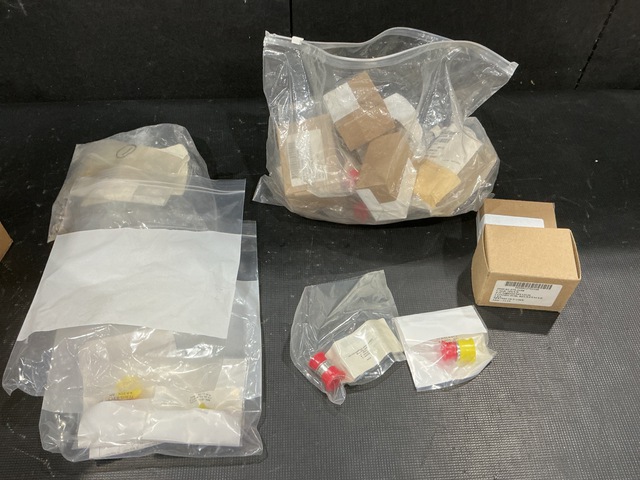 (25) Mil Components M83723/90Y12126 Receptacle Connectors