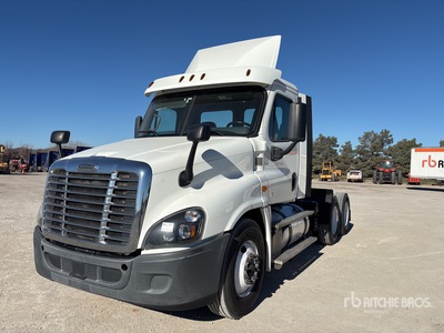 2018 Freightliner Cascadia 125 6x4 T/A Day Cab Truck Tractor