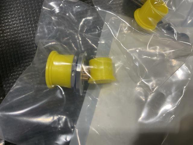 (25) M83723/89Y12126 Receptacle Connectors