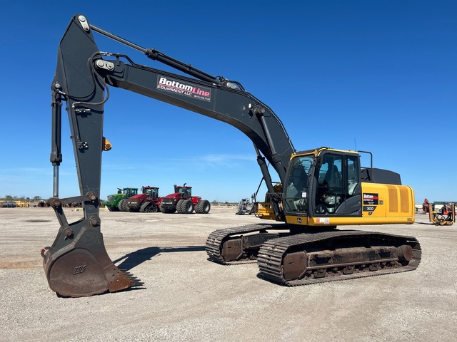 2023 John Deere 300 P-Tier Tracked Excavator