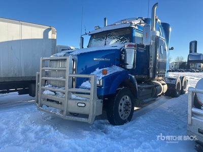 2018 Western Star 4900SA 6x4 3- Achs Sattelzugmaschine mit Schlafkabine (Inoperable)