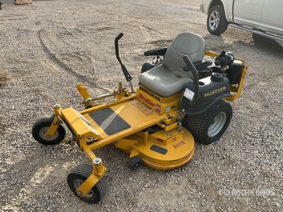 Hustler 928200 Zero-Turn Lawn Mower