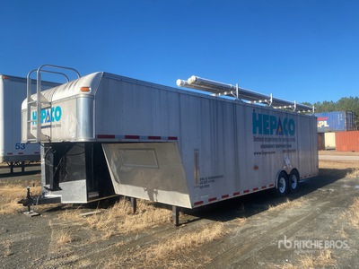 2006 United Expressline مقطورة ذو كبينة مغلقة